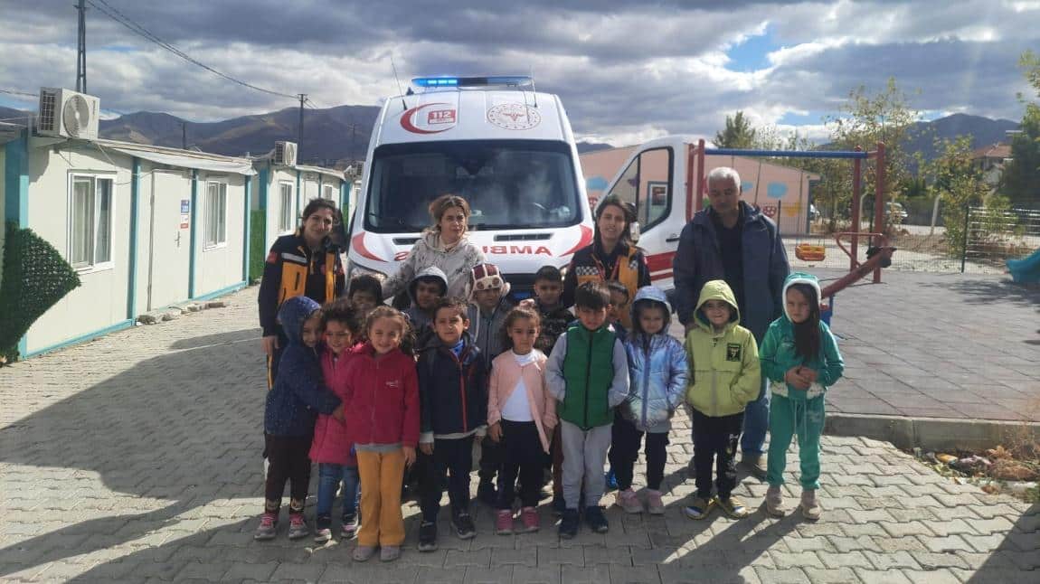 MALATYA İL AMBULANS SERVİSİ OKULUMUZU ZİYARET ETTİ.